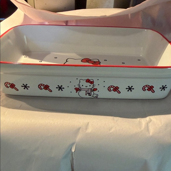 Hello Kitty Snowman Rectangular Baker - Picture 3 of 4
